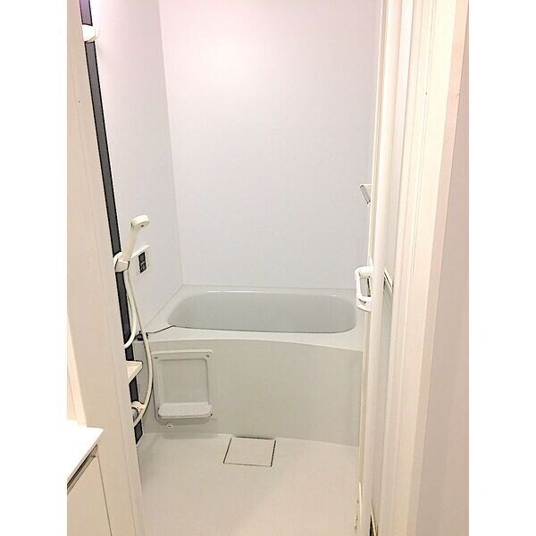  リヴェール鶴里