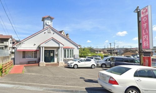 やすい内科(病院)まで303m レオパレスシエロ