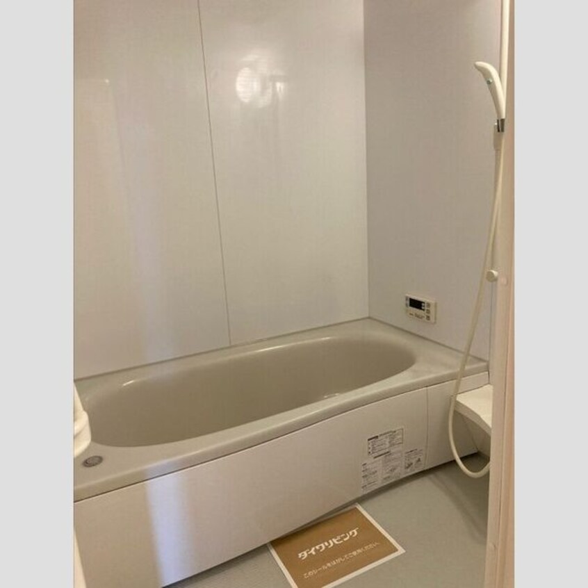  カーミー・芳川　B棟