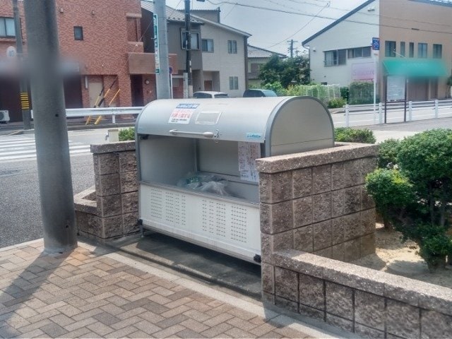  レオパレス南荒子