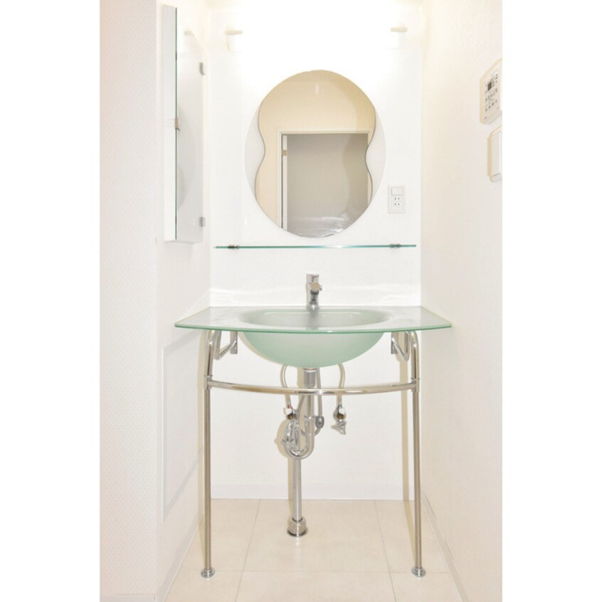  Gramercy Shiromi-dori