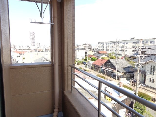 ベランダ プレジデント・川中