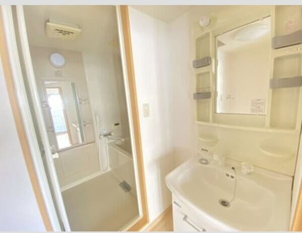  名古屋市営地下鉄鶴舞線/川名駅 徒歩3分 2階 築33年