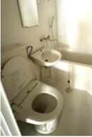  名古屋市営地下鉄東山線/新栄町駅 徒歩4分 10階 築51年