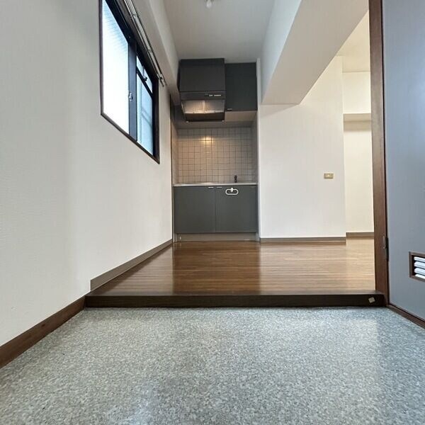  名古屋市営地下鉄鶴舞線/浅間町駅 徒歩2分 8階 築29年