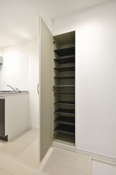  名古屋市営地下鉄鶴舞線/上小田井駅 徒歩10分 2階 築10年