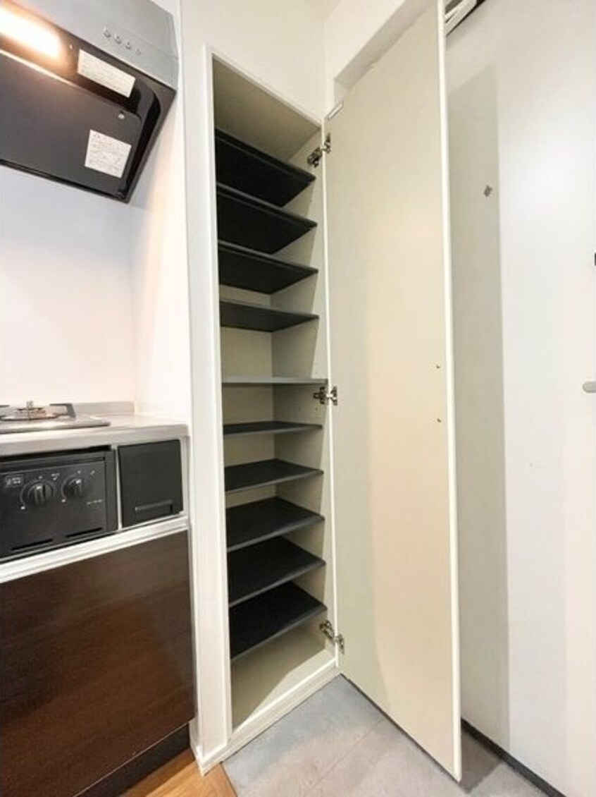  名古屋市営地下鉄鶴舞線/庄内緑地公園駅 徒歩7分 1階 築8年