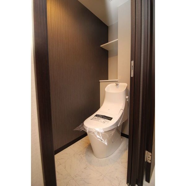  名古屋市営地下鉄鶴舞線/丸の内駅 徒歩10分 11階 築6年