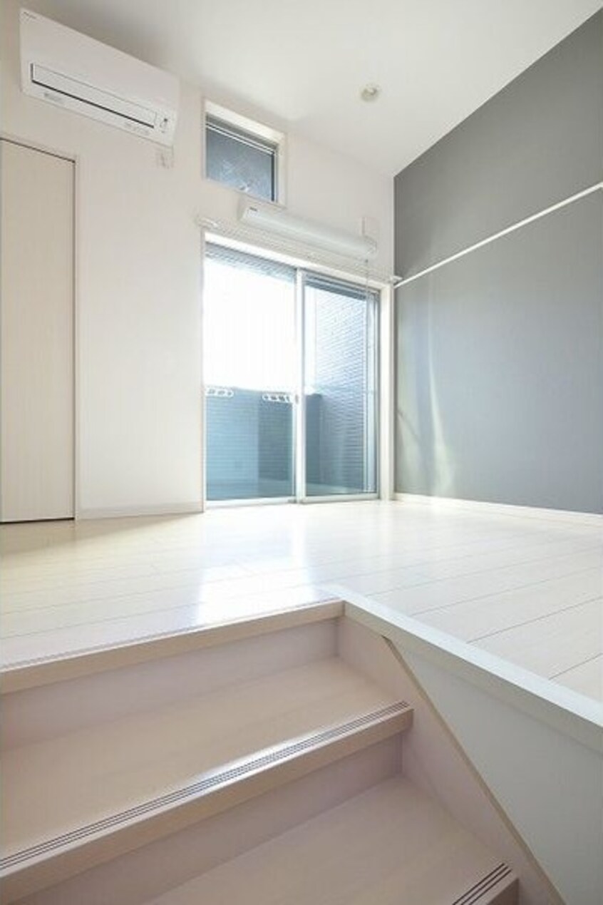  名古屋市営地下鉄東山線/中村公園駅 徒歩10分 1階 築11年