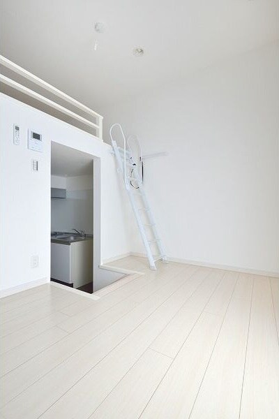  名古屋市営地下鉄東山線/中村公園駅 徒歩10分 1階 築11年