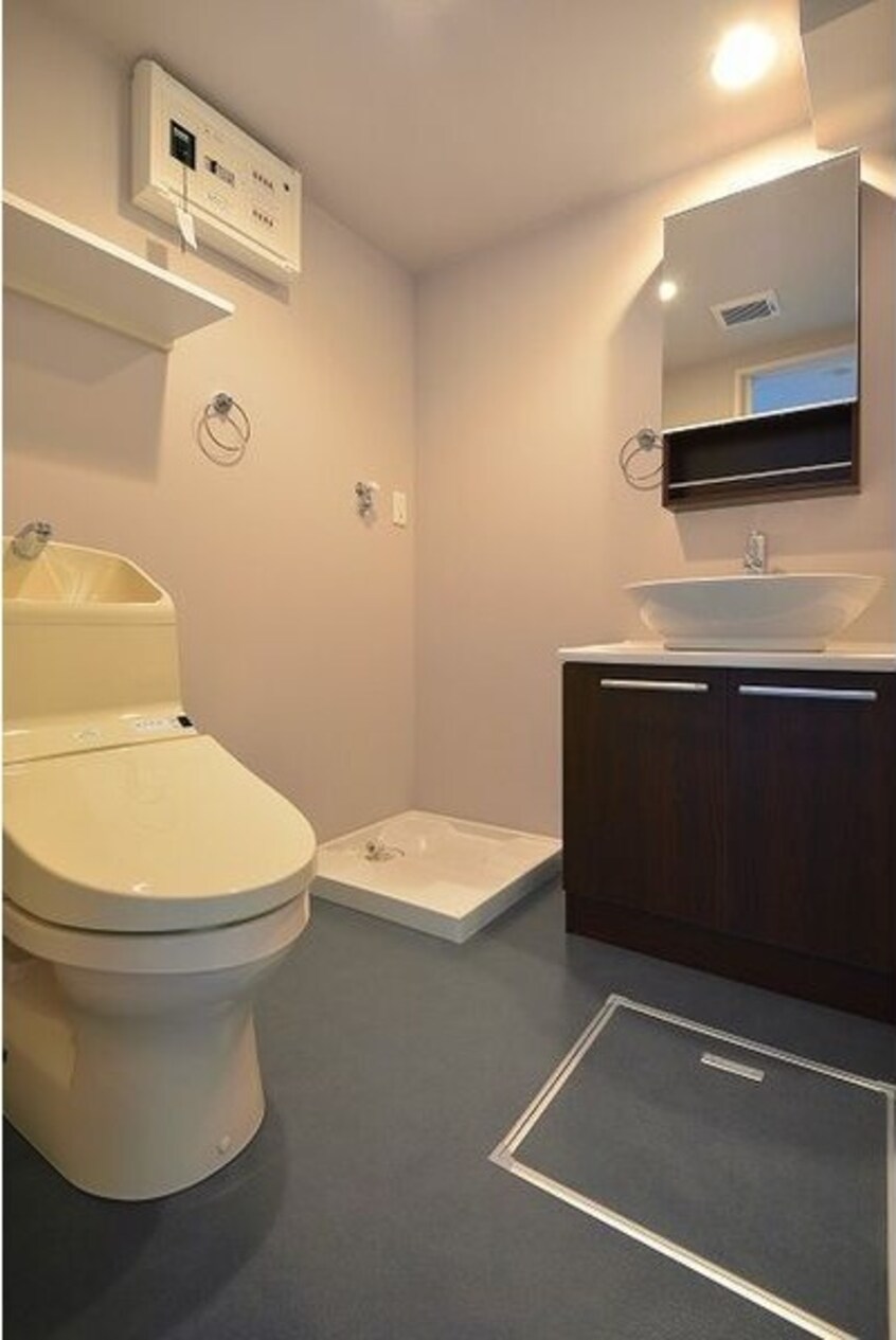  名古屋市営地下鉄東山線/中村公園駅 徒歩10分 1階 築11年