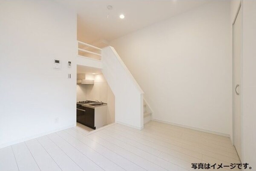  名古屋市営地下鉄東山線/本陣駅 徒歩9分 1階 築8年