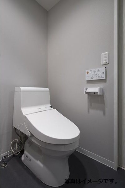  名古屋市営地下鉄東山線/本陣駅 徒歩9分 1階 築8年