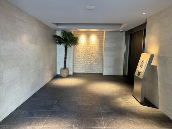  名古屋市営地下鉄東山線/新栄町駅 徒歩10分 12階 築1年