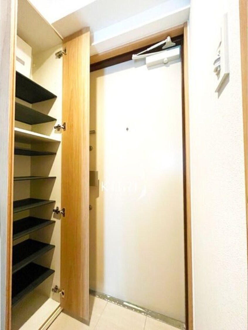  中央本線<中央西線>/鶴舞駅 徒歩9分 7階 築3年