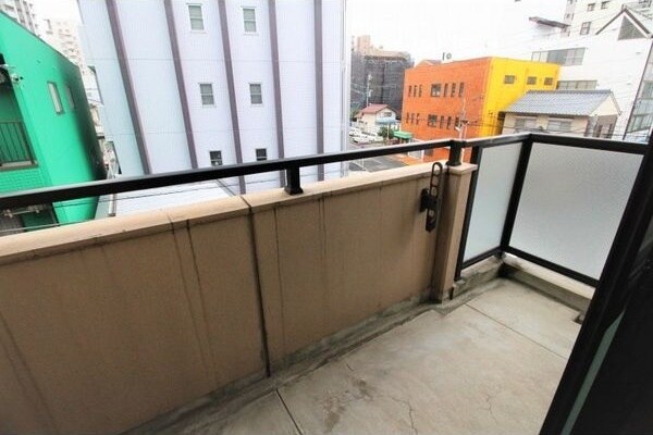  名古屋市営地下鉄鶴舞線/鶴舞駅 徒歩8分 3階 築26年