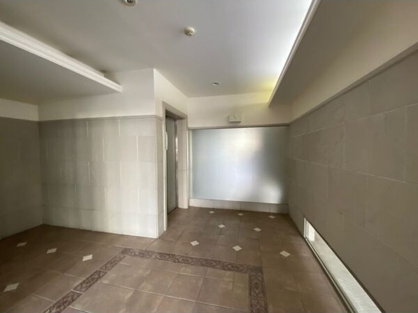  名古屋市営地下鉄東山線/新栄町駅 徒歩5分 8階 築20年