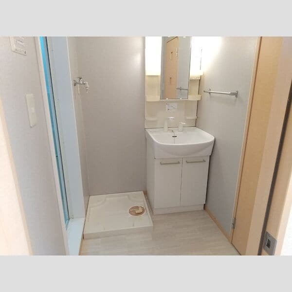  リビングタウン榎戸　C