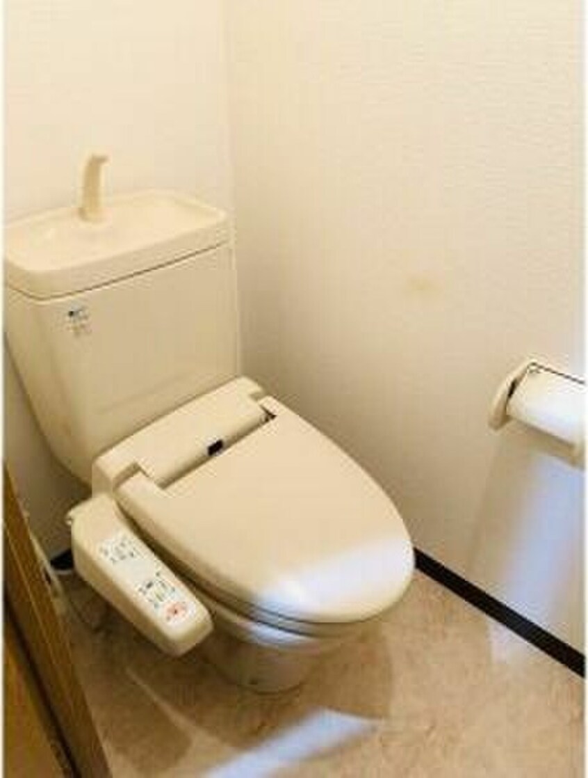  名古屋市営地下鉄東山線/新栄町駅 徒歩12分 9階 築20年