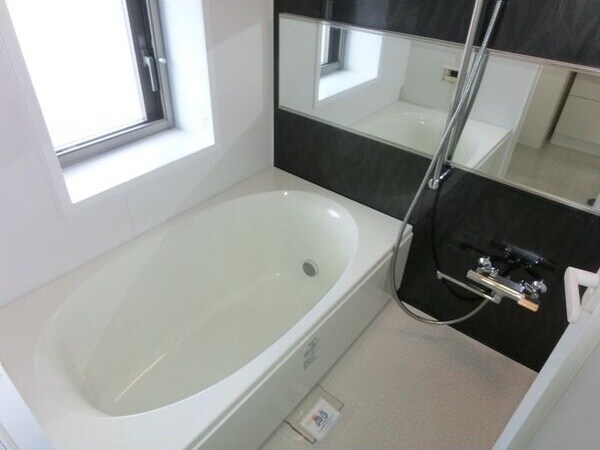  名古屋市営地下鉄東山線/新栄町駅 徒歩6分 3階 築12年