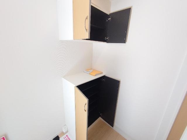 下駄箱 オ　ソレイユ呼続