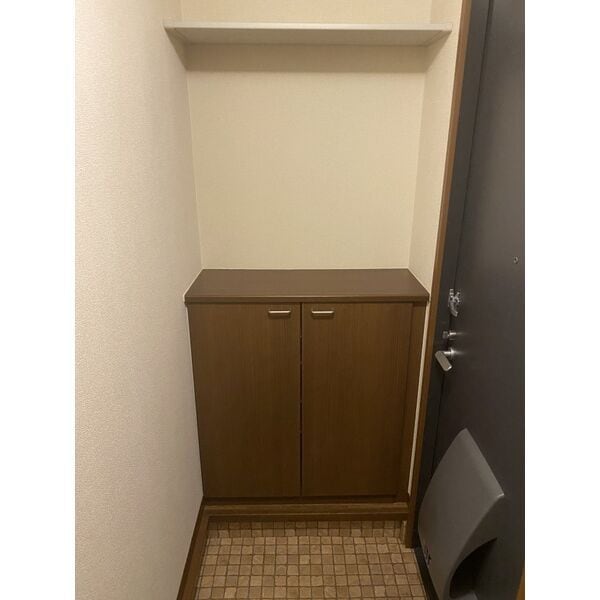 室内写真は別部屋の写真です。 ブラウンコート