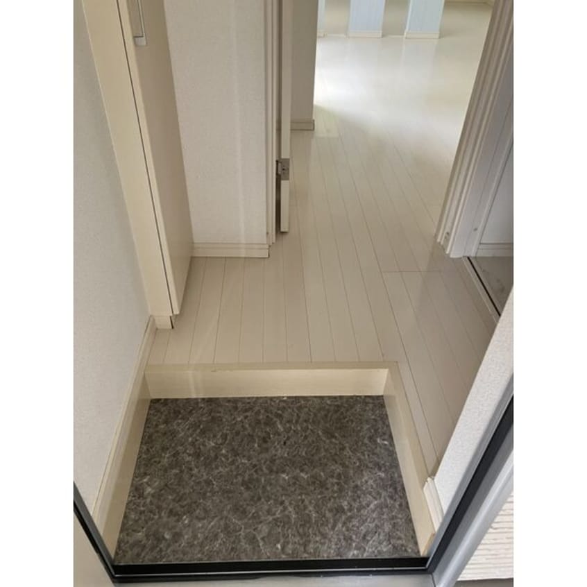  名鉄常滑線・空港線/道徳駅 徒歩2分 1階 築15年