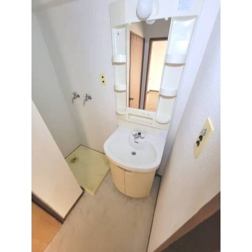  名鉄名古屋本線/本星崎駅 徒歩15分 3階 築46年