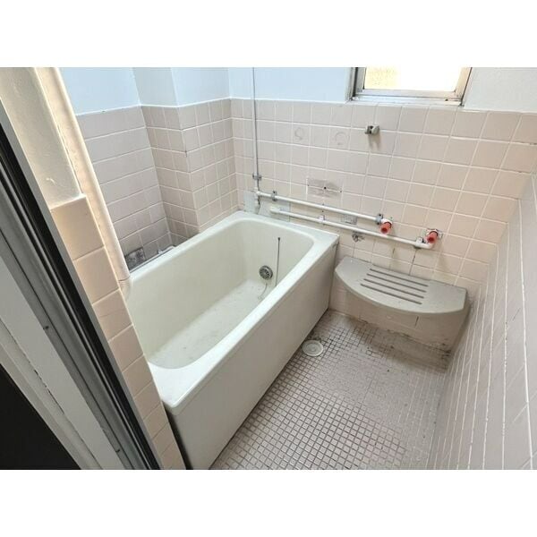  東海道本線/金山駅 徒歩9分 2階 築45年