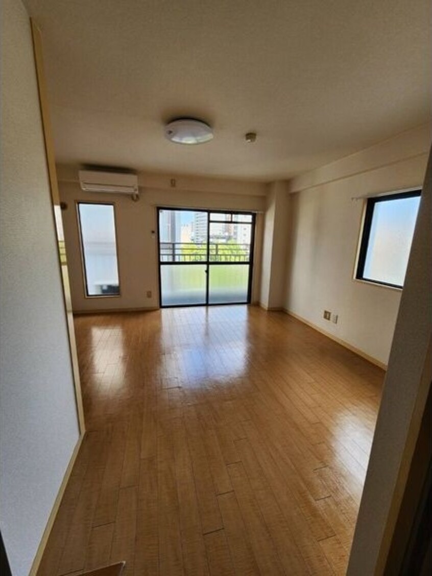  名古屋市営地下鉄鶴舞線/上前津駅 徒歩9分 7階 築37年