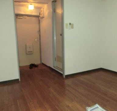  名古屋市営地下鉄名港線/六番町駅 徒歩6分 2階 築37年