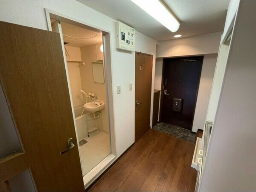 ※写真は同じマンションの違う部屋のものになります。 シャンポール大須