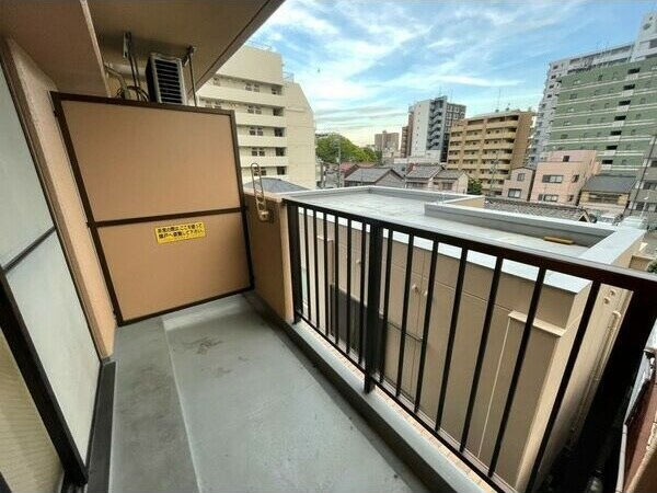 ※写真は同じマンションの違う部屋のものになります。 シャンポール大須