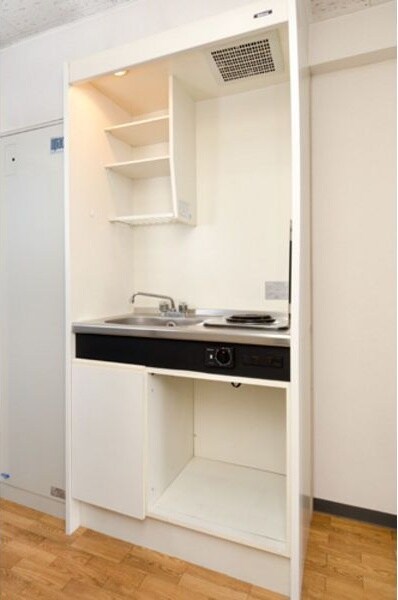  名古屋市営地下鉄鶴舞線/丸の内駅 徒歩2分 9階 築34年