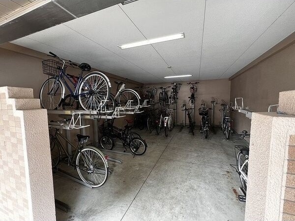  セントラルコート千代田