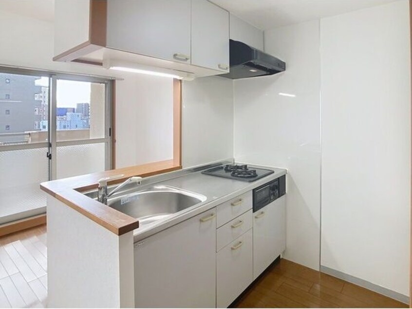 ※写真は同じマンションの違う部屋のものになります。 セントラルコート千代田