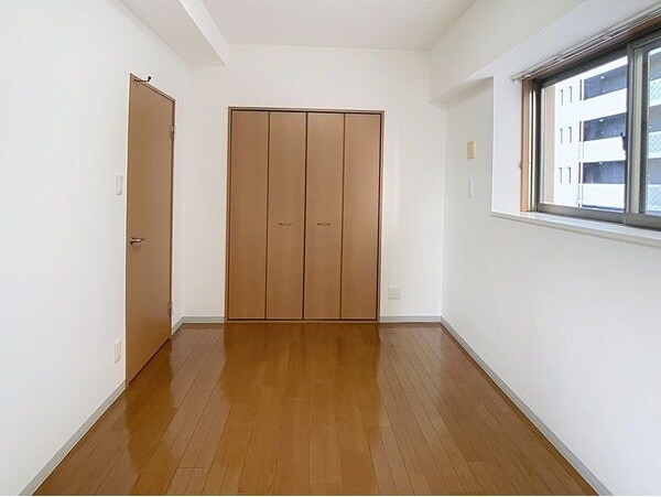 ※写真は同じマンションの違う部屋のものになります。 セントラルコート千代田