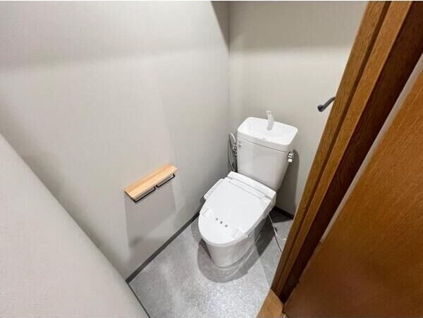  阪急甲陽線/甲陽園駅 徒歩10分 2階 築28年