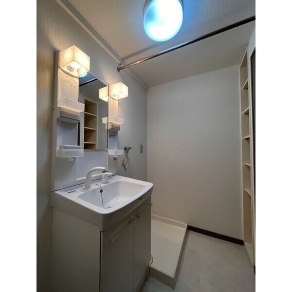  セントラル滝ノ水