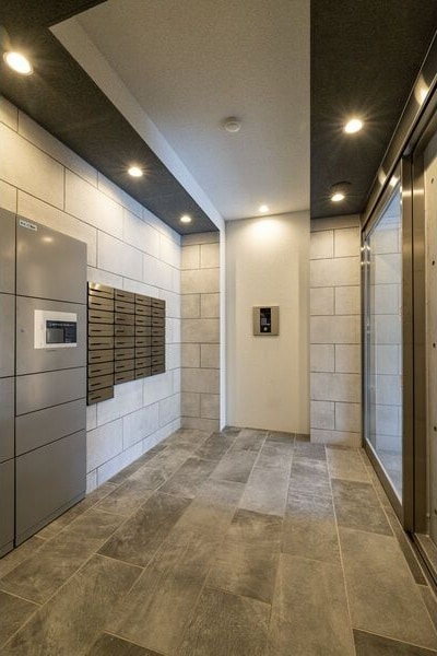  中央本線<中央西線>/大曽根駅 徒歩3分 8階 築5年