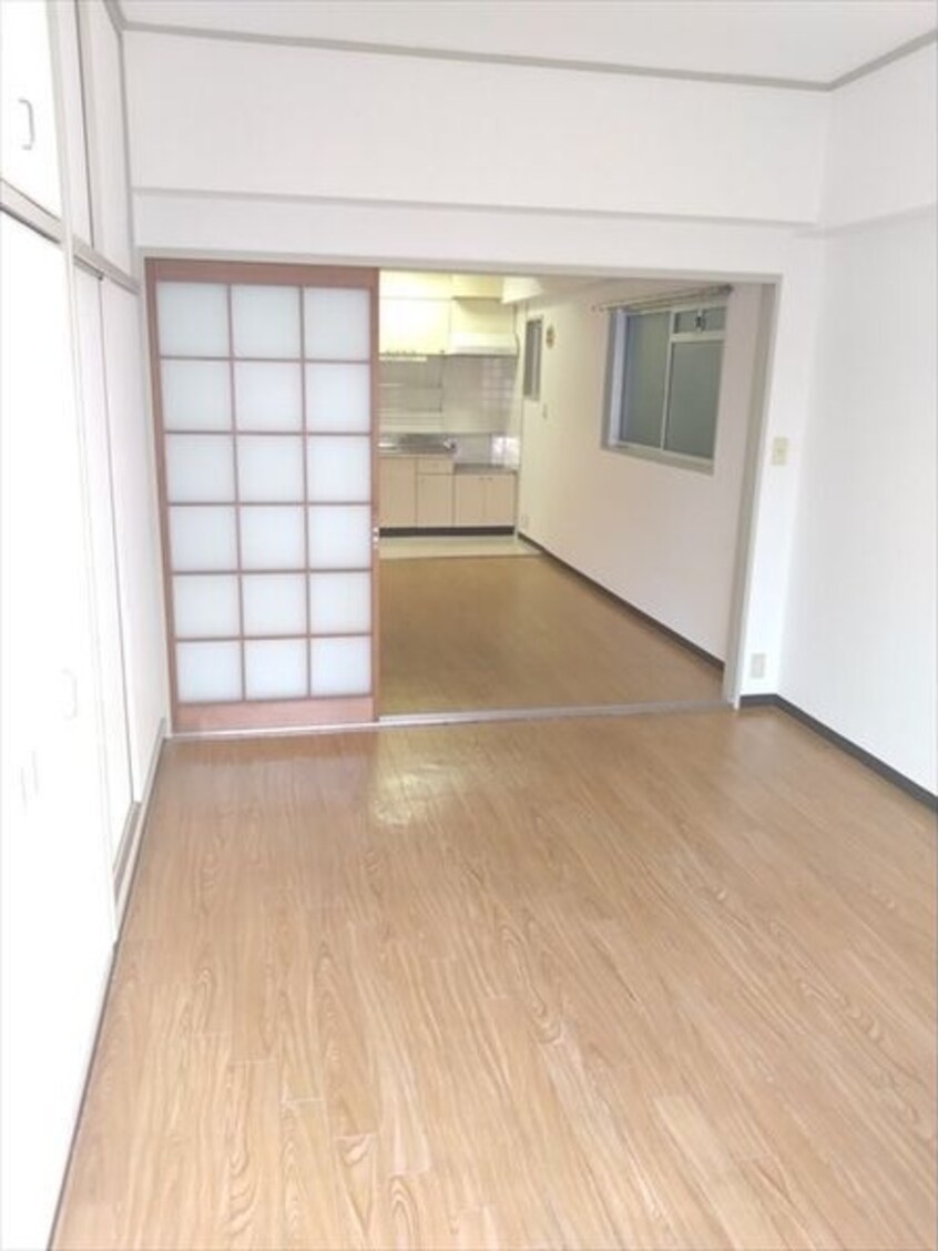 ※写真は同じマンションの違う部屋のものになります。 シティライフ栄