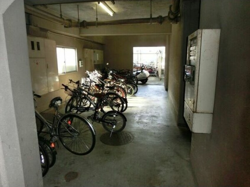 駐輪場 シティライフ栄