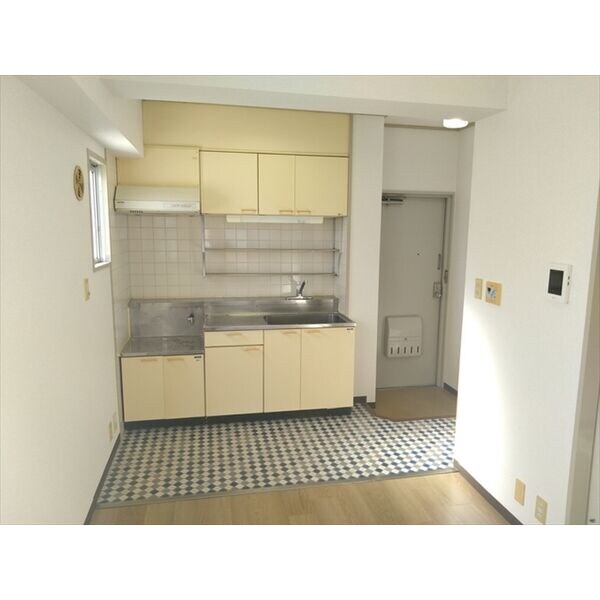 ※写真は同じマンションの違う部屋のものになります。 シティライフ栄