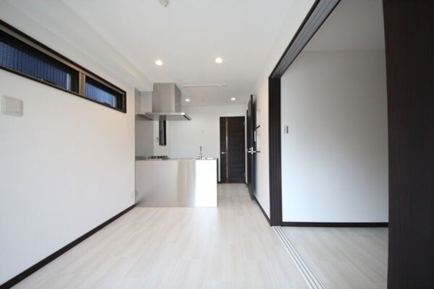  阪急神戸線/西宮北口駅 徒歩17分 3階 築7年