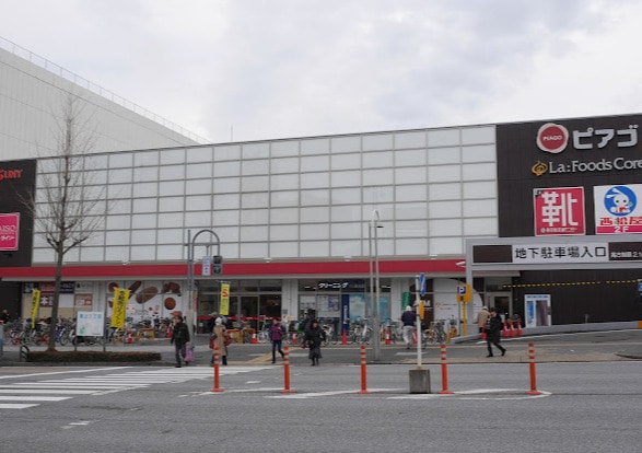 MEGAドン・キホーテUNY アラタマ店(ディスカウントショップ)まで454m 名古屋市営地下鉄名城線/新瑞橋駅 徒歩2分 6階 築28年