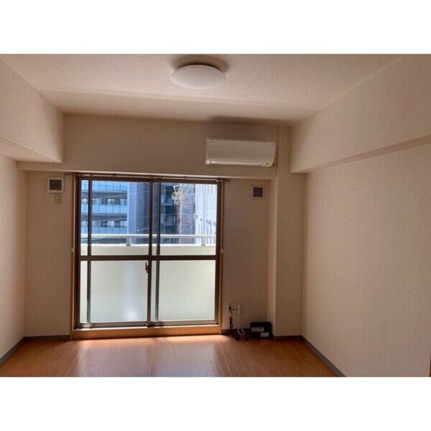 ※写真は同じマンションの違う部屋のものになります。 ラ・コール栄5