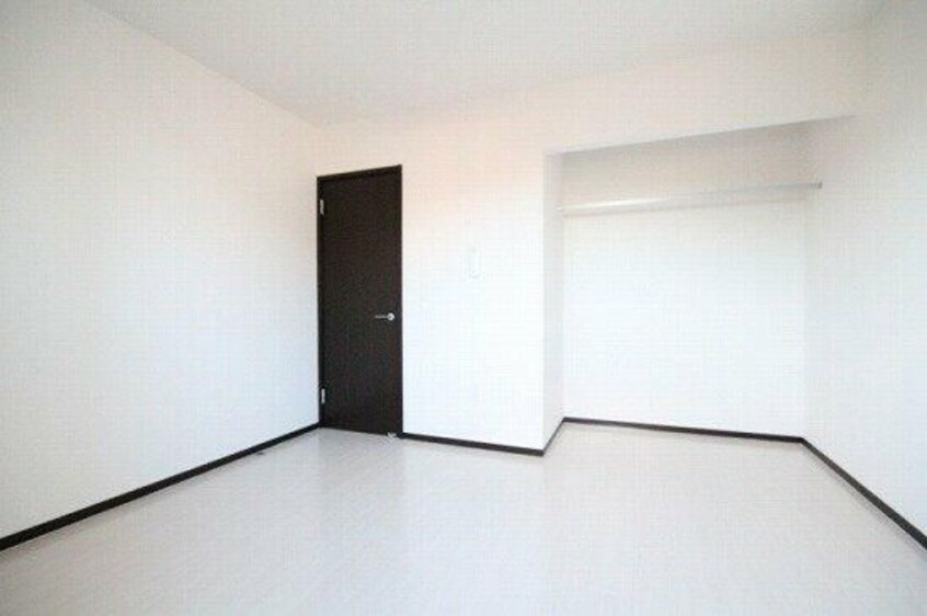  近鉄名古屋線/伏屋駅 徒歩13分 1-2階 築14年