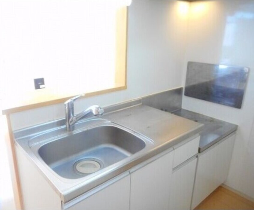  名古屋市営地下鉄東山線/高畑駅 徒歩15分 2階 築13年