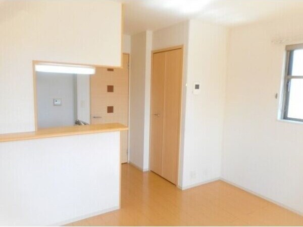  名古屋市営地下鉄東山線/高畑駅 徒歩15分 2階 築13年