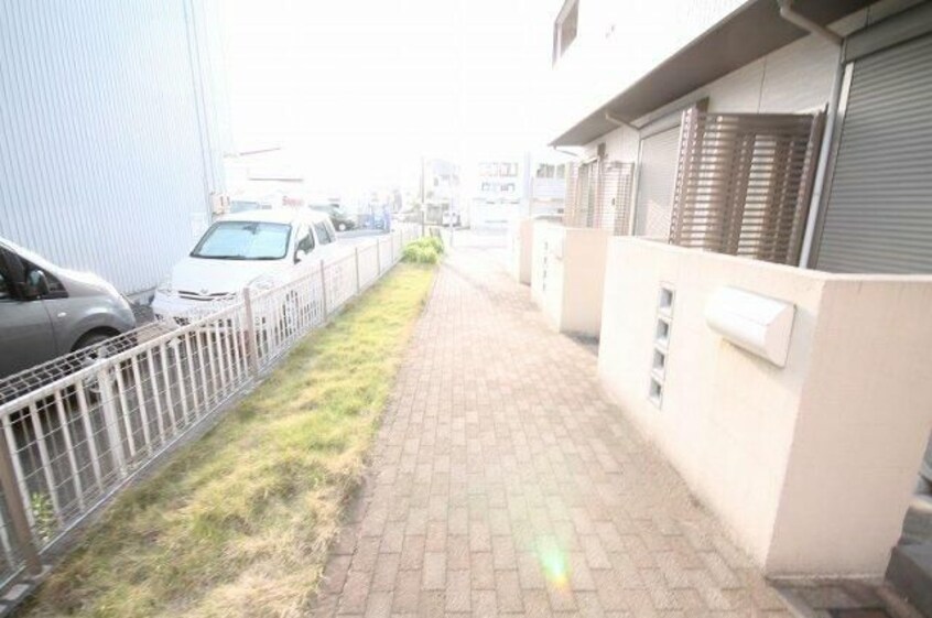  関西本線（東海）/春田駅 徒歩11分 1-2階 築15年